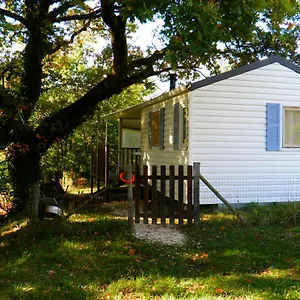 Les Gîtes Du Devés Camping Montjoux